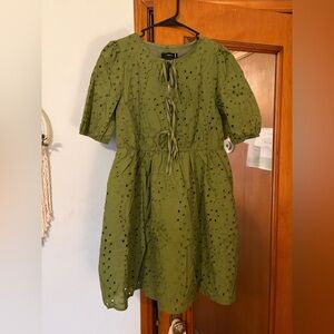 Cute, green eyelet dress.